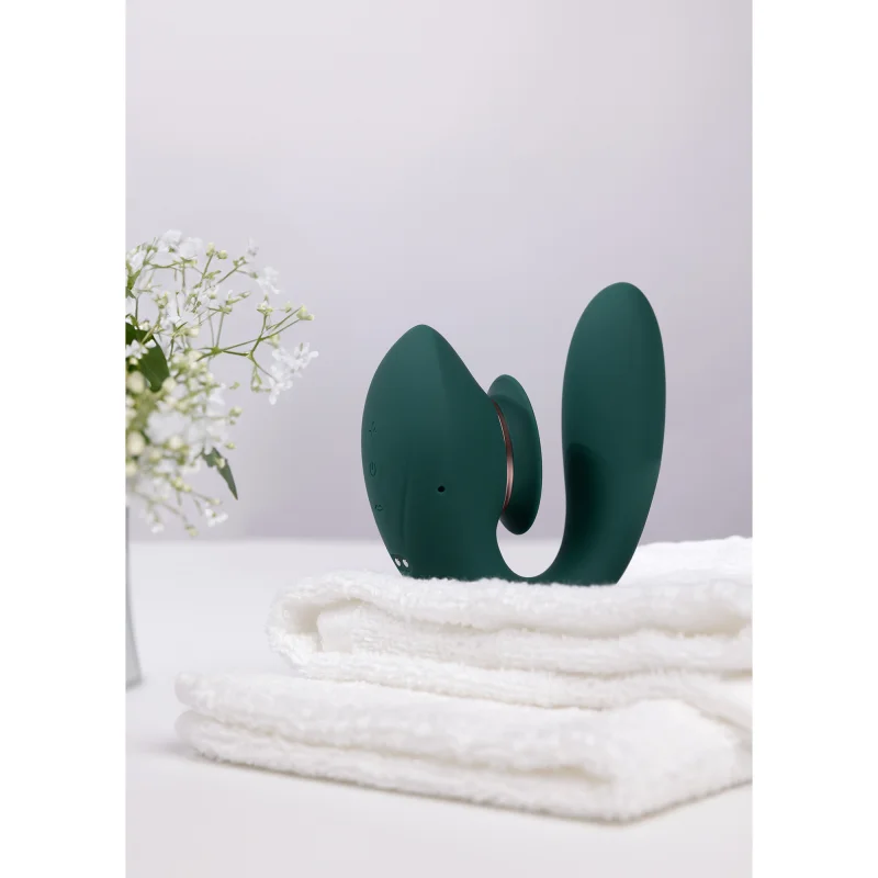 Twitch - 3 Rechargeable Vibrator With Suction - Green product.details.thumbnail 3